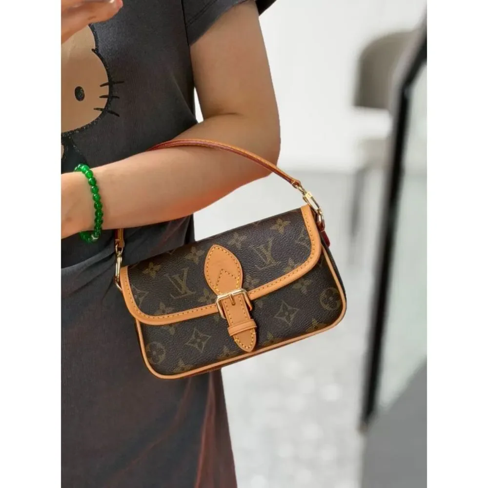 Louis Vuitton Women Pre-Loved Bag Brand New Condition